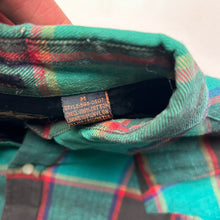 Load image into Gallery viewer, Vintage Green/Black Plaid Flannel Pearl Snap Western Shirt [M)
